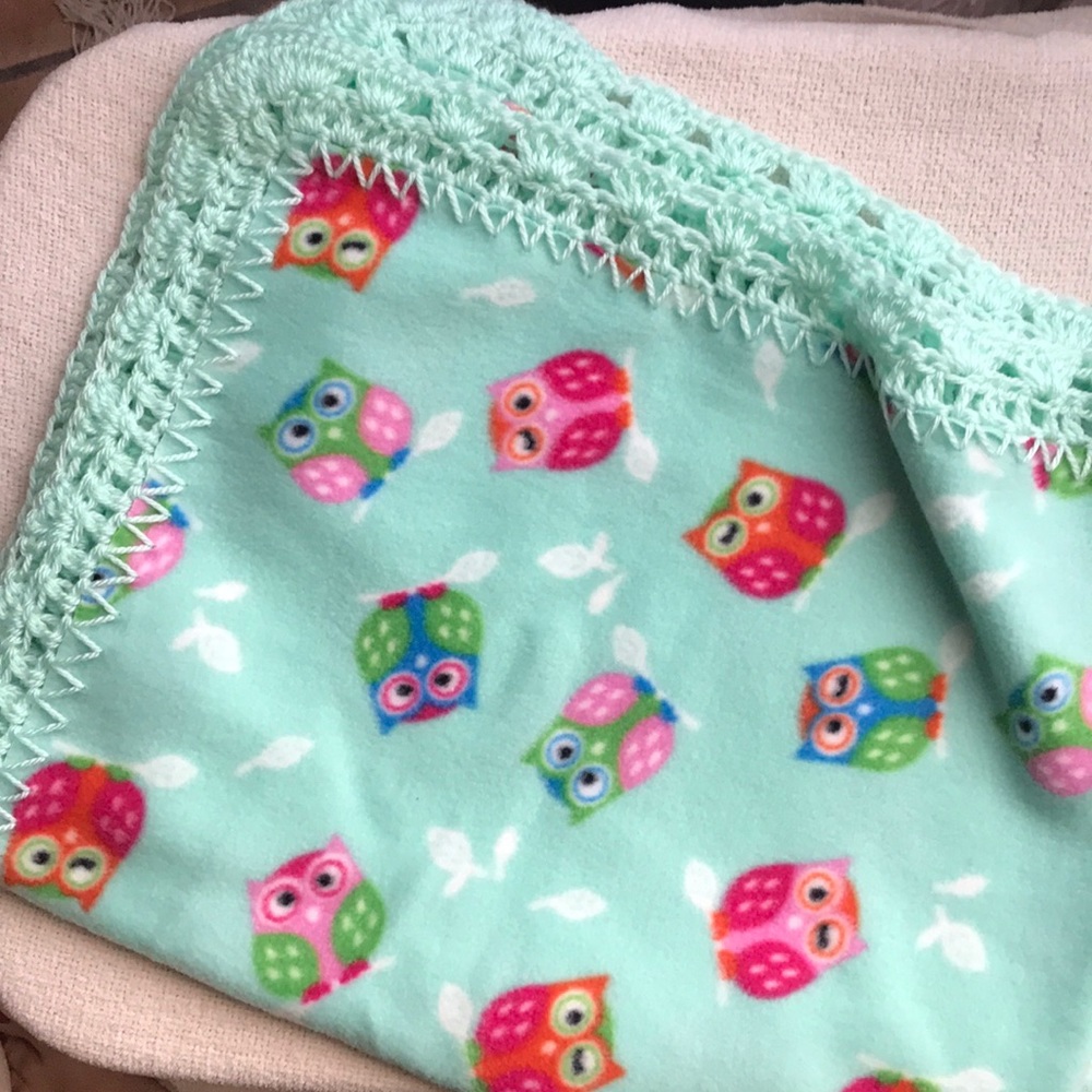 Baby owl blanket